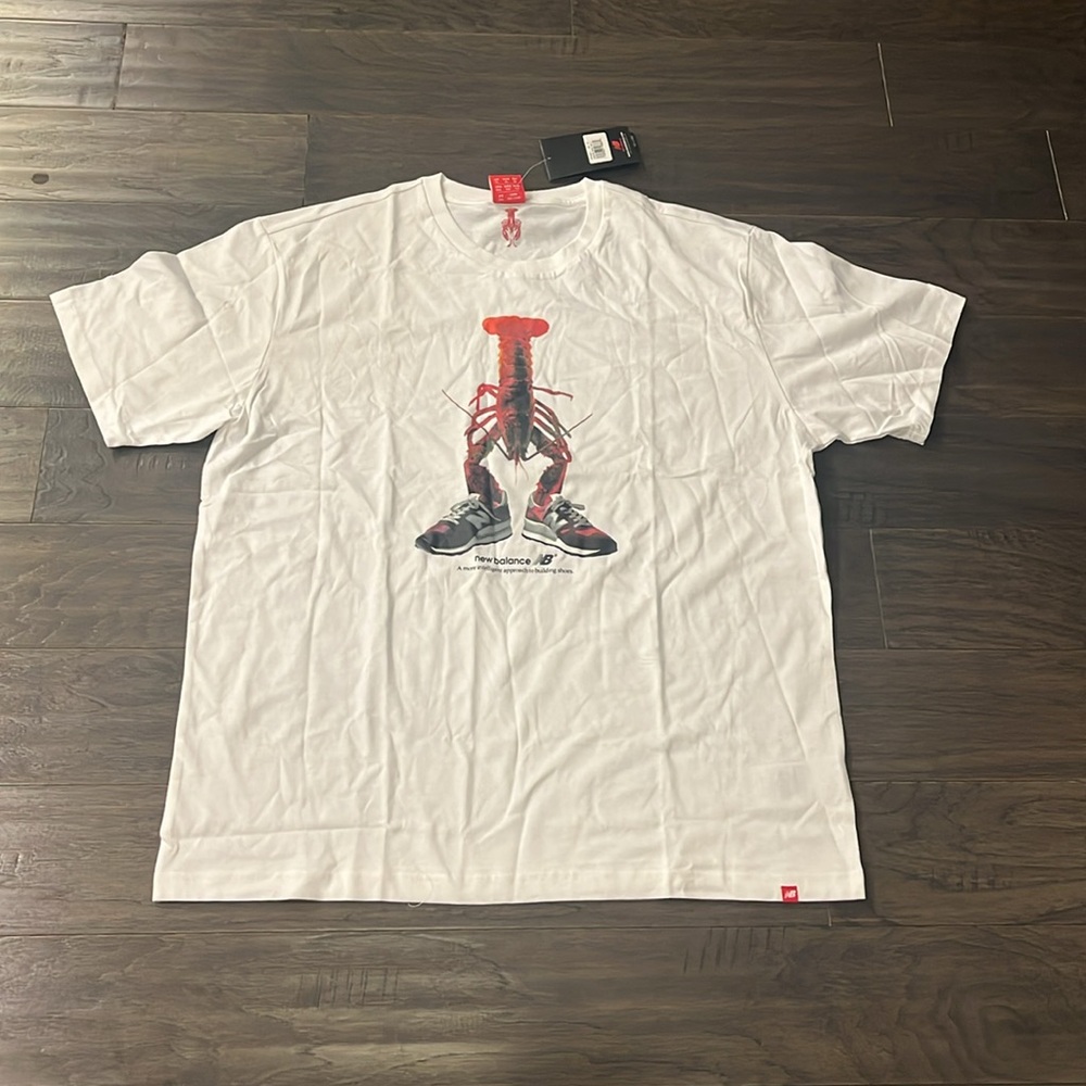 New Balance Poster Pack Lobster T tee shirt new white relaxed fit Mens Size XL
